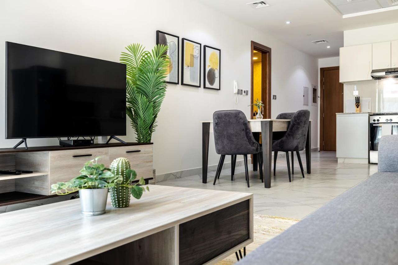 Unlock Waters Edge Apartment Dubai Bagian luar foto
