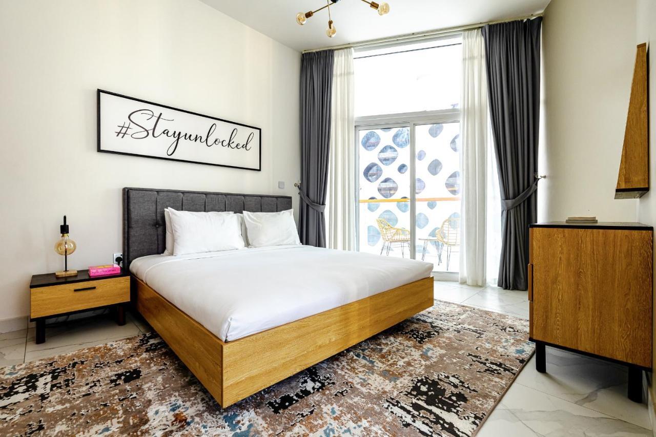 Unlock Waters Edge Apartment Dubai Bagian luar foto