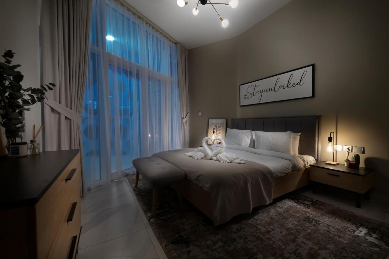 Unlock Waters Edge Apartment Dubai Bagian luar foto