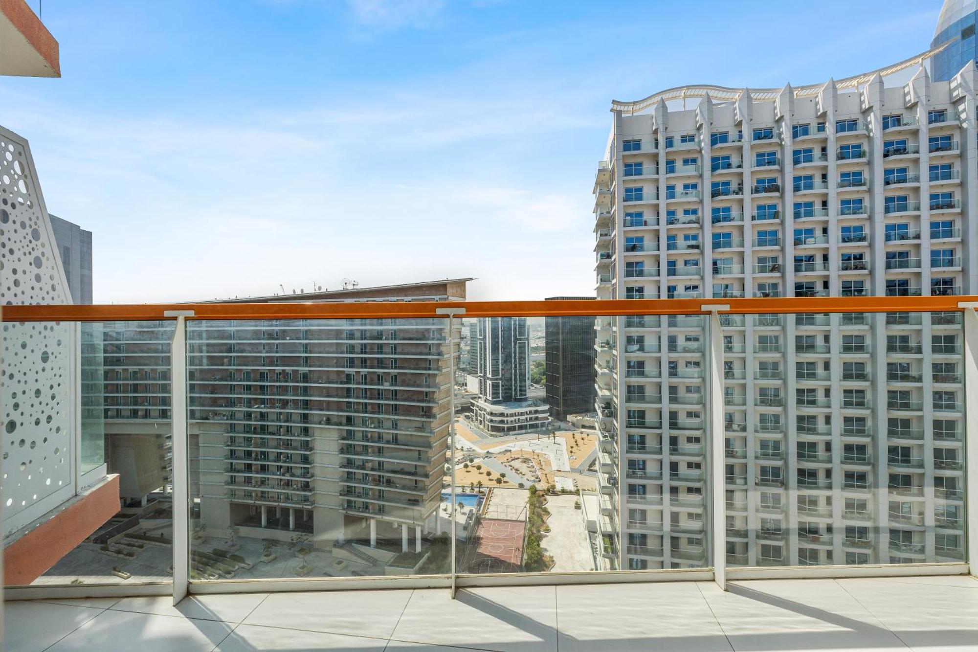 Unlock Waters Edge Apartment Dubai Bagian luar foto