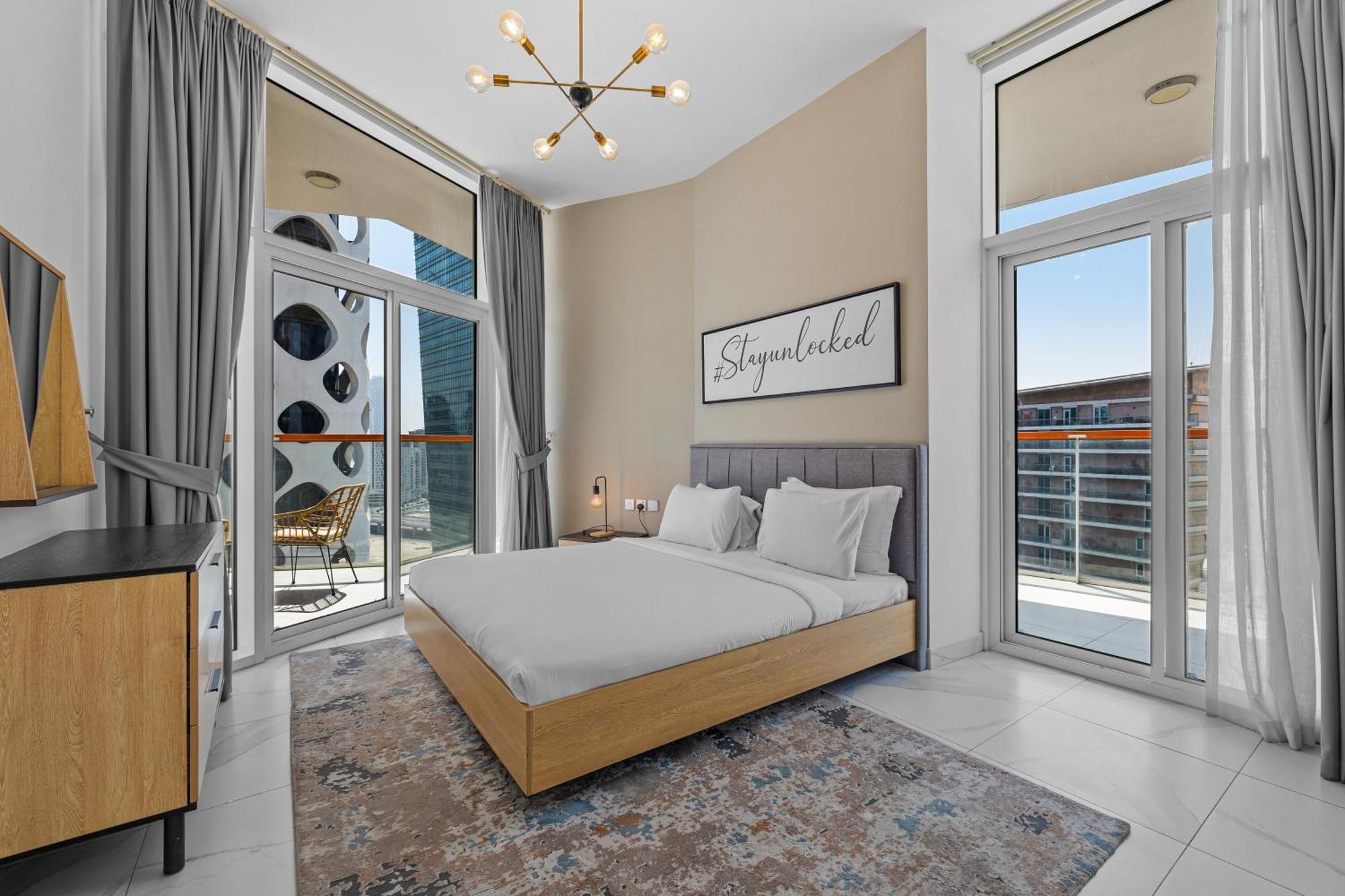 Unlock Waters Edge Apartment Dubai Bagian luar foto